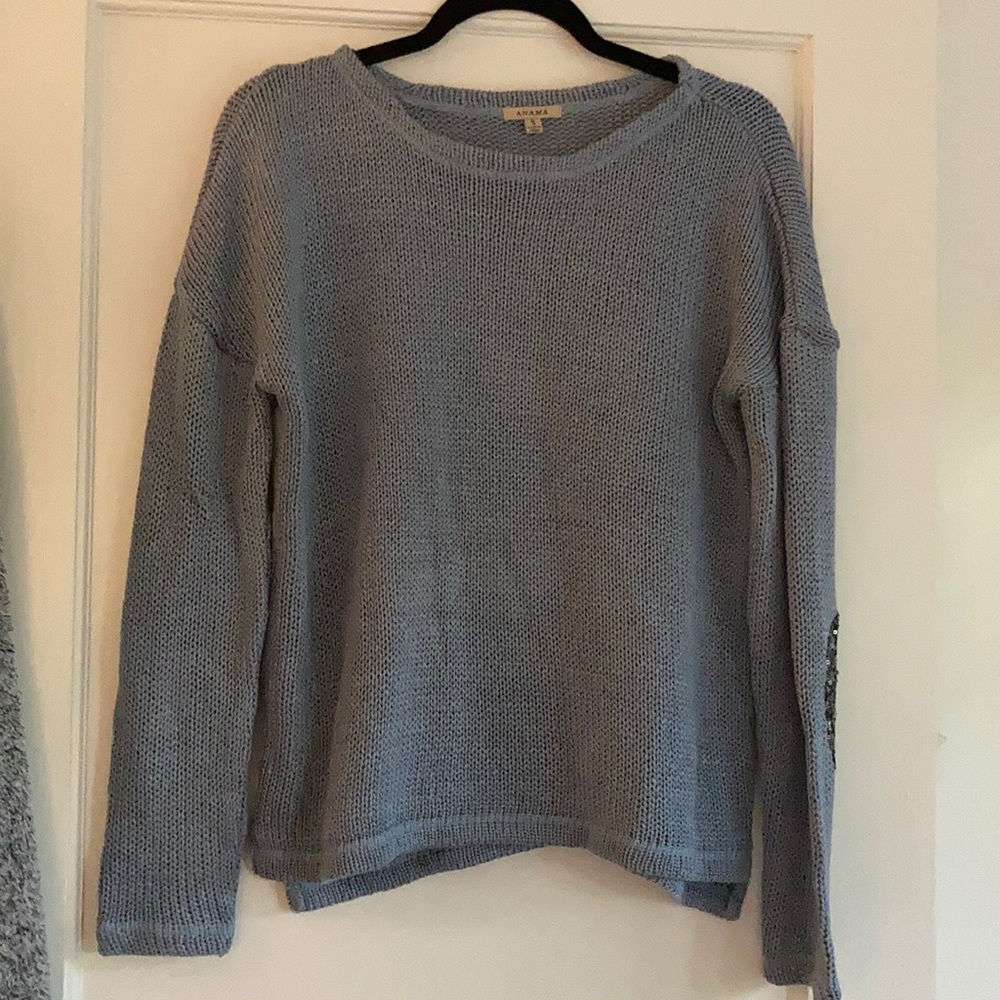 Lightweight sweater